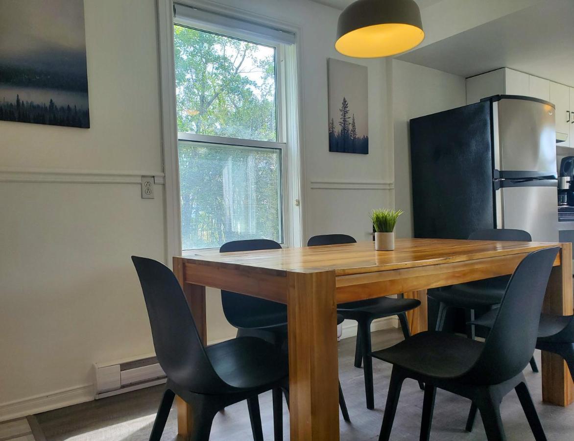 Lofts Fleuve Et Montagnes Motel Sainte-Anne-de-Beaupre Ngoại thất bức ảnh