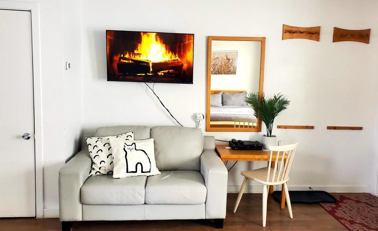 Lofts Fleuve Et Montagnes Motel Sainte-Anne-de-Beaupre Ngoại thất bức ảnh