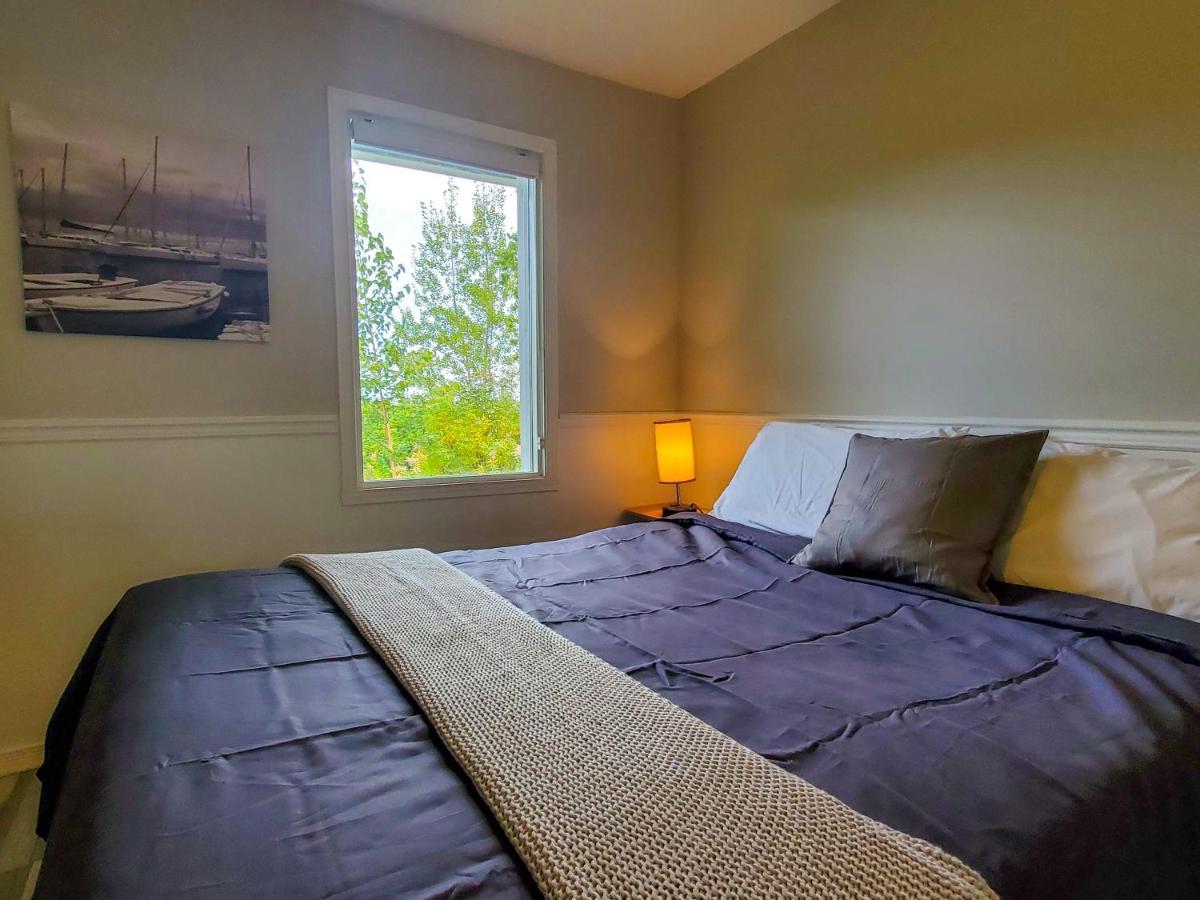 Lofts Fleuve Et Montagnes Motel Sainte-Anne-de-Beaupre Ngoại thất bức ảnh