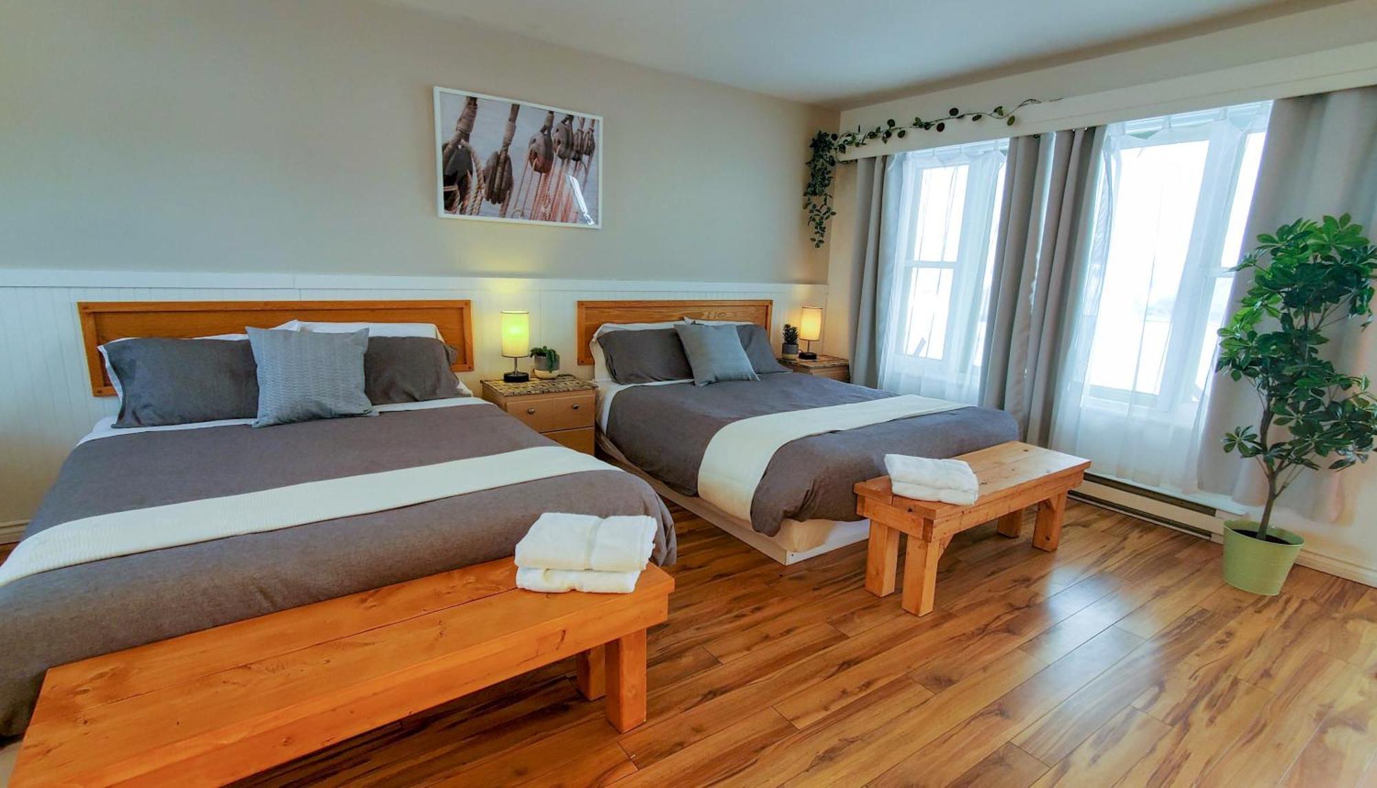Lofts Fleuve Et Montagnes Motel Sainte-Anne-de-Beaupre Ngoại thất bức ảnh